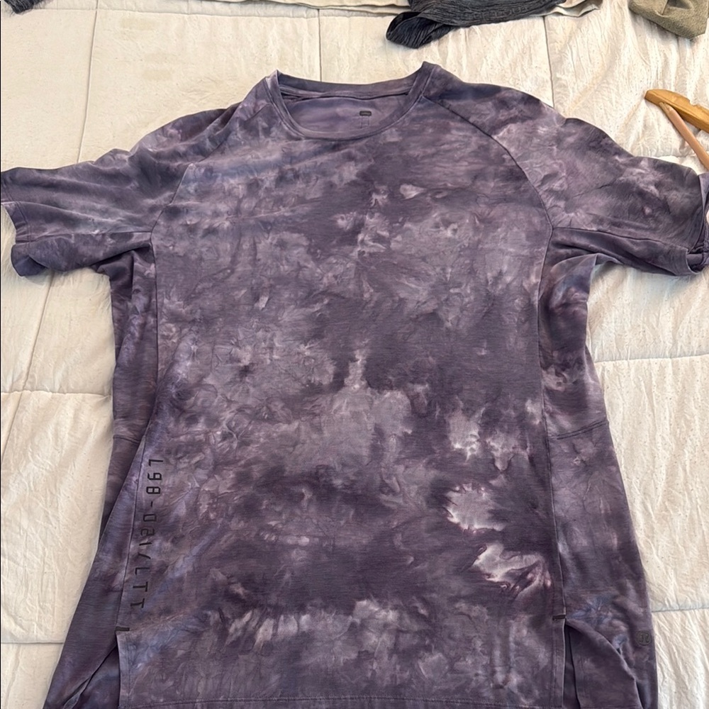 Mens LuLu Lemon shirt